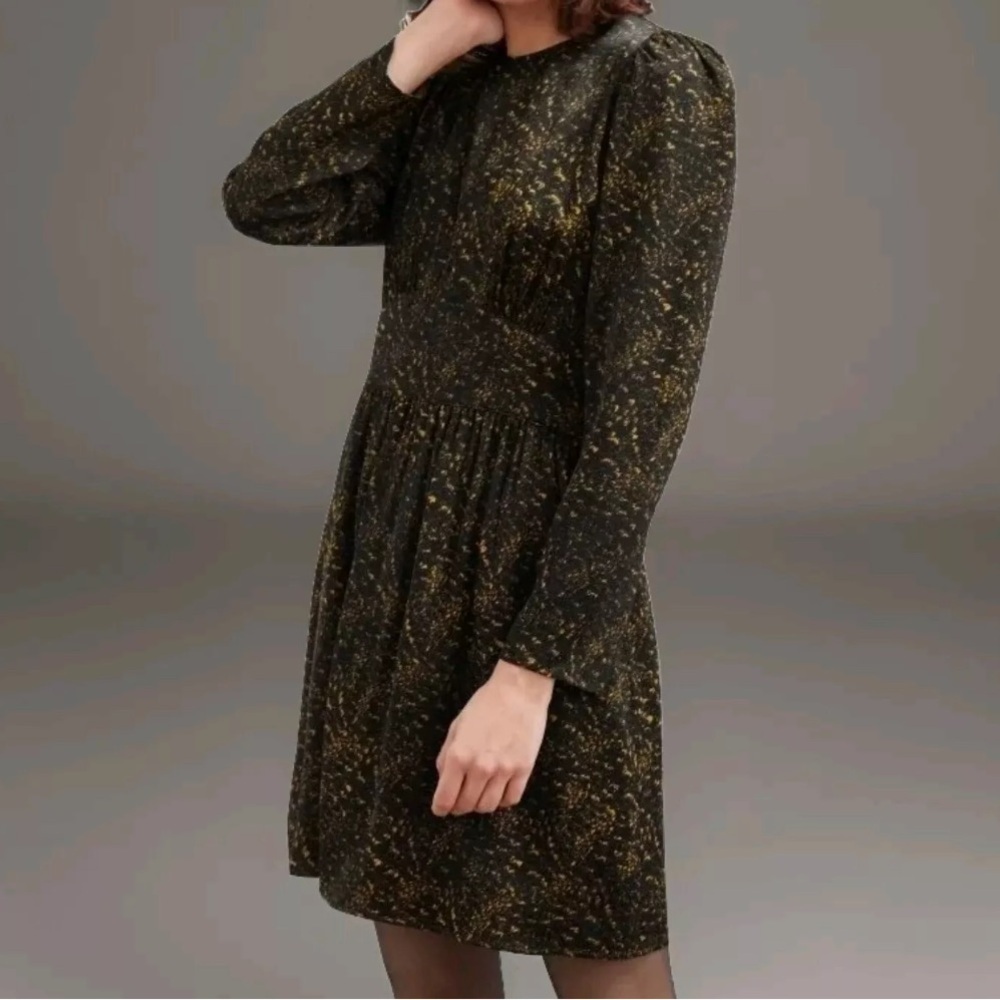 & OTHER STORIES | Triangle Bodice Ruffled Jacquard Satin Heart Mini Dress